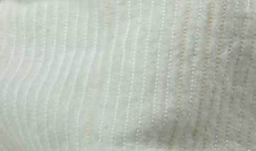 Marena Polsterwatte 130 g/m² – gesteppte Watte für kantige Polster und Leder 